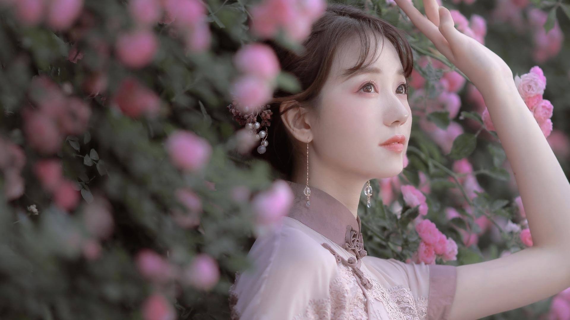 中立B蝶泳女将冲击半决赛门槛，蝶泳女选手