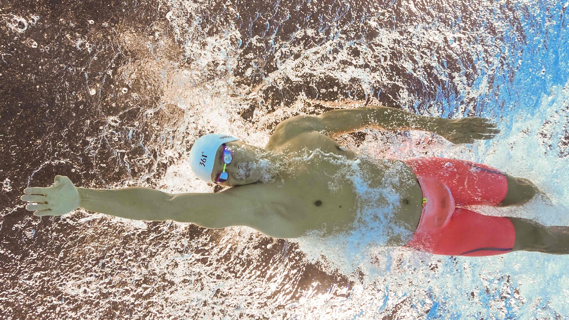 凯尔·查默斯用速度与耐力完美结合,查尔斯凯萁是什么品牌