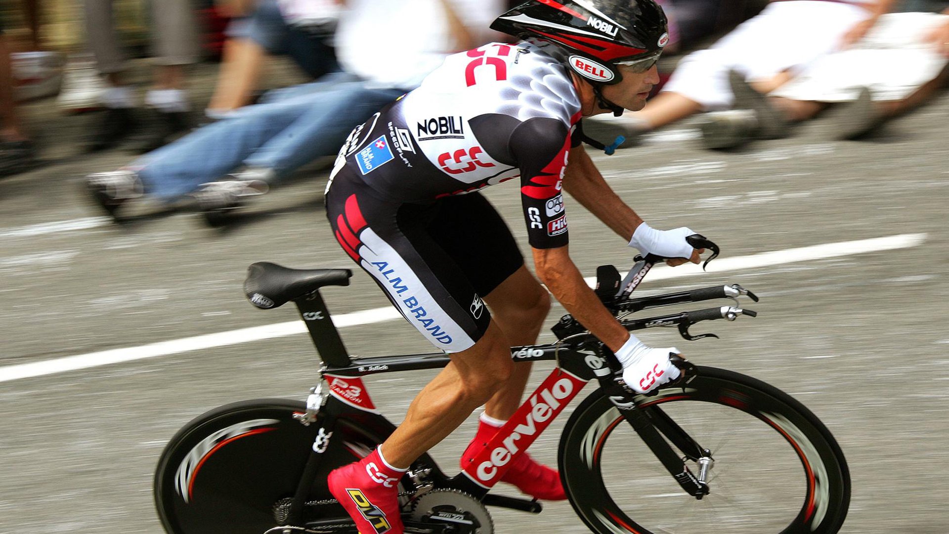 恩多比·恩乔：从远距离踢球到进攻调度，他的全能表现助南非取胜